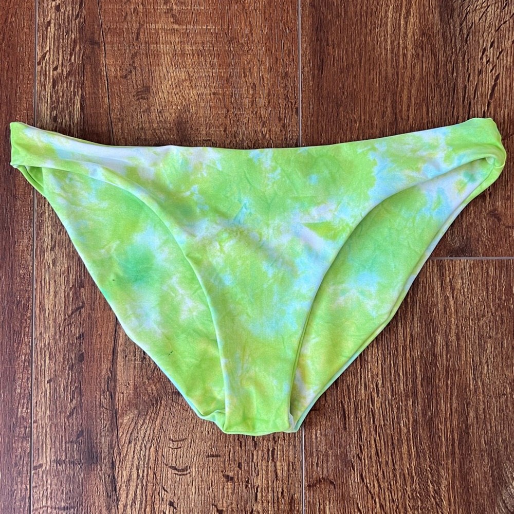 Skatie Cheryl bikini bottom, size small. Never worn!